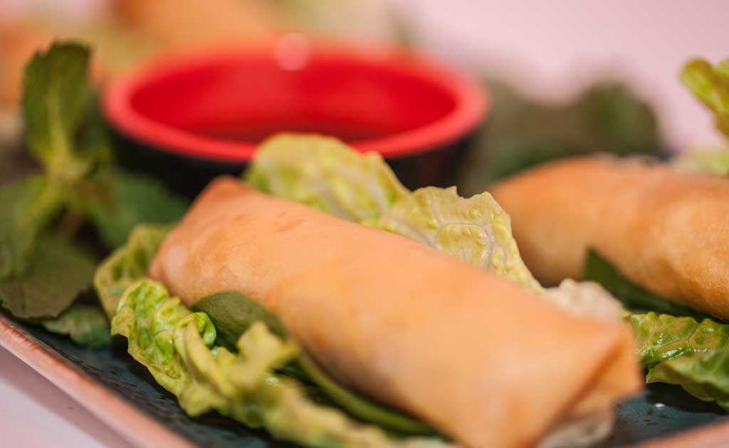 Rollito Vietnamita, la especialidad culinaria de la casa.