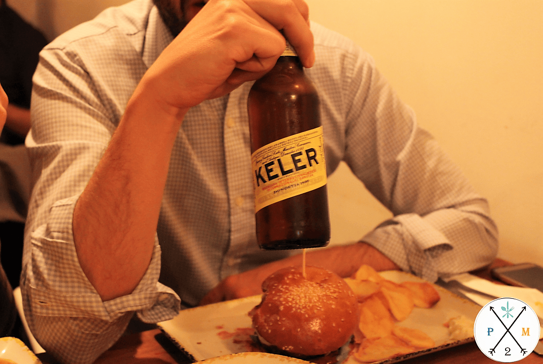 Su cerveza Keler (100% vasca)