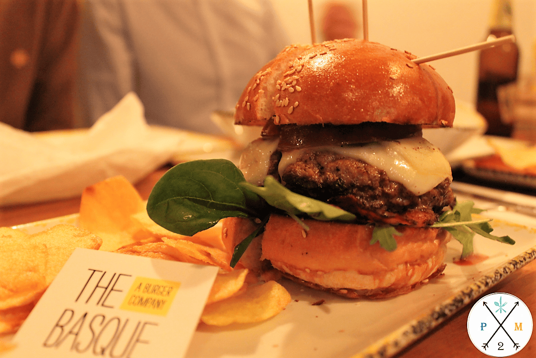 Una de sus hamburguesas.